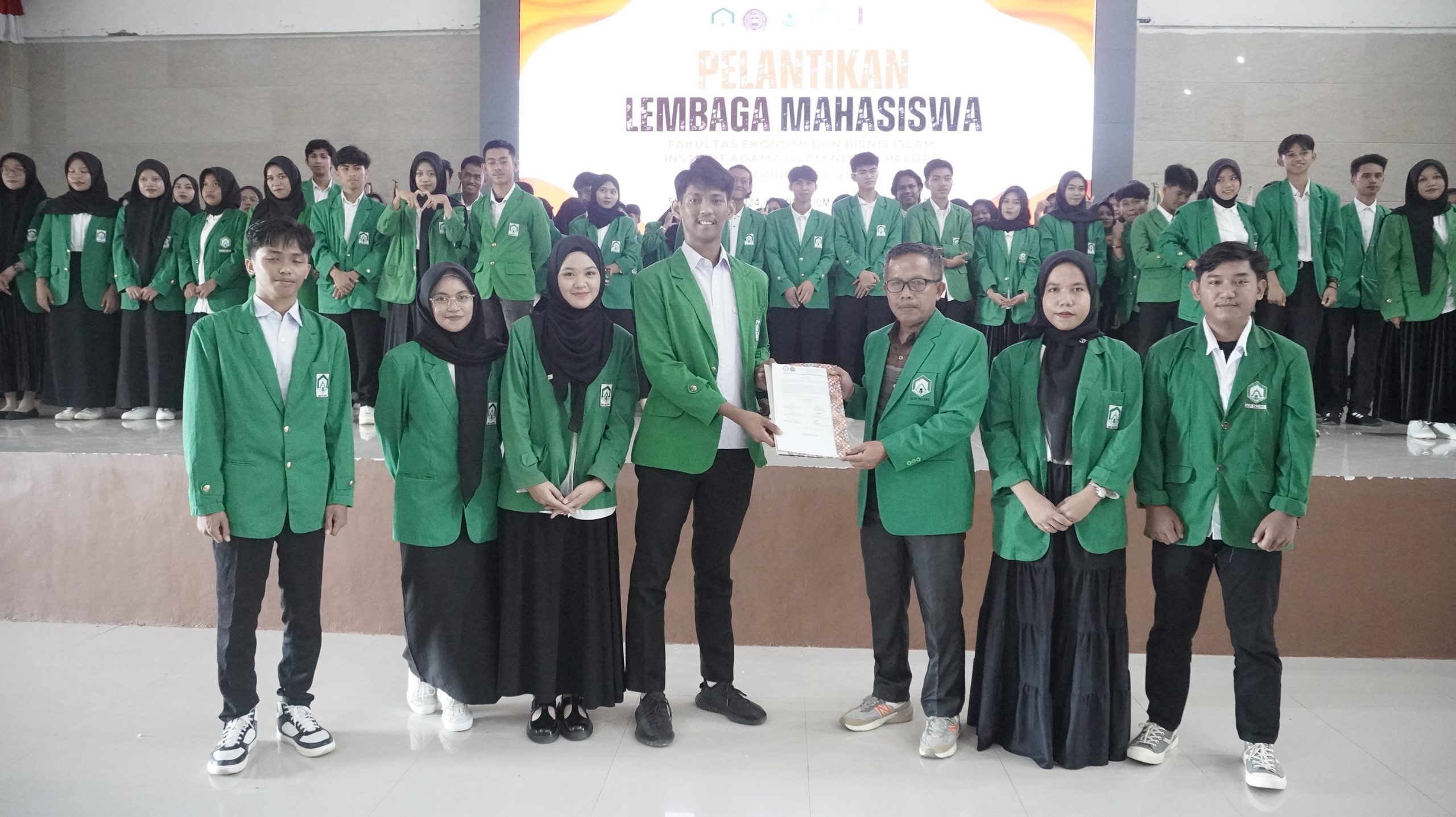 Pelantikan Pengurus Lembaga Mahasiswa FEBI IAIN Palopo 2024-2025 “Membangun Sinergi dan Kolaborasi untuk Kemajuan Fakultas”