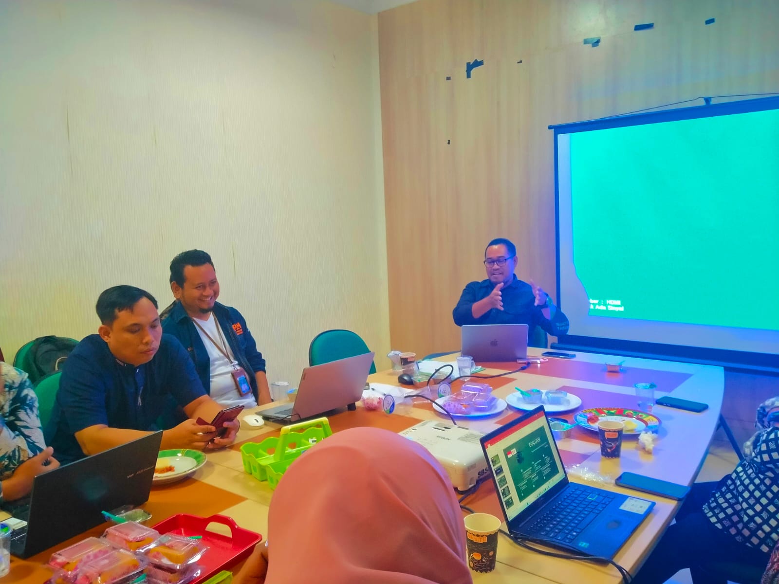 Program Studi Perbankan Syariah, Fakultas Ekonomi dan Bisnis Islam (FEBI) IAIN Palopo sukses menggelar kegiatan “Strategi Pembimbingan yang Efisien”