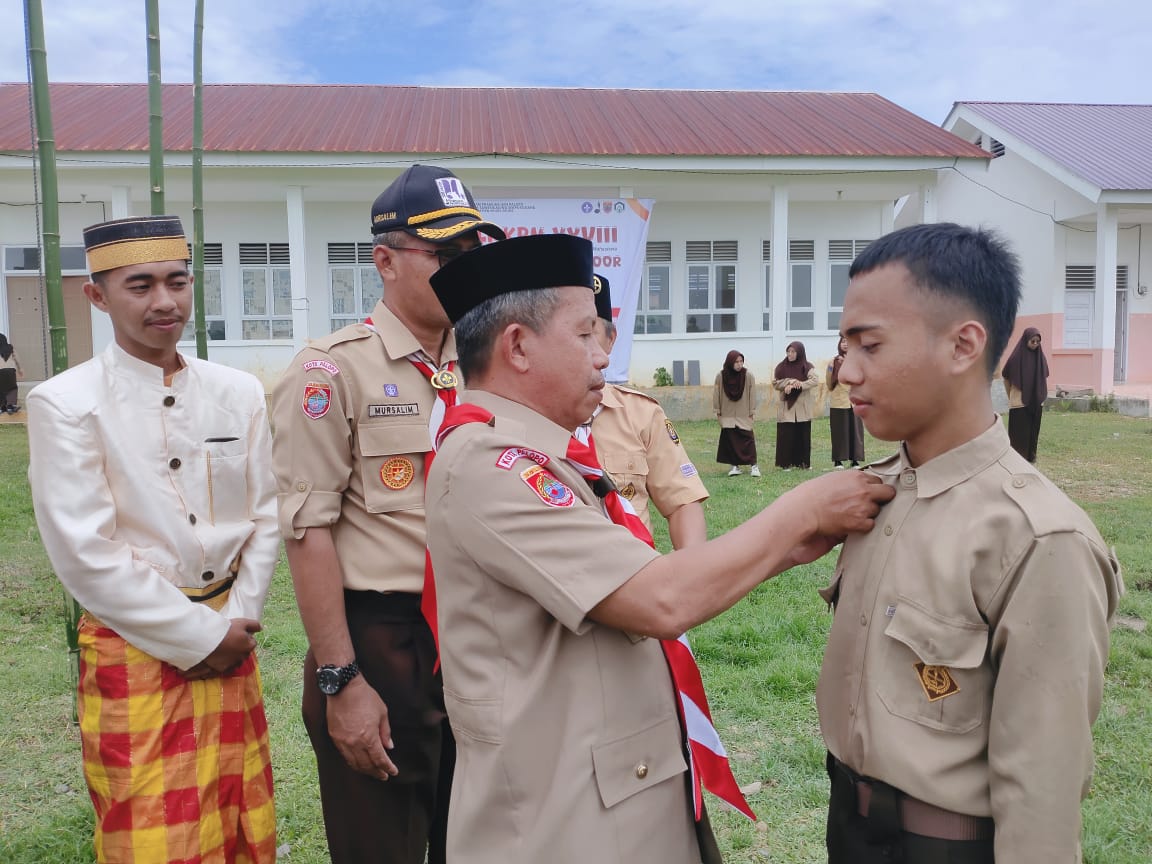 Wakil Dekan 3 FEBI Wakili Rektor IAIN Palopo Resmi Buka LKKPM XXVIII